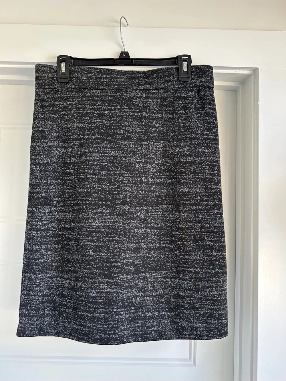 Classic Gray Textured Knit Pencil Skirt - Picture 1 of 5